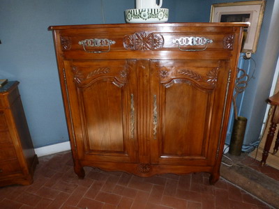 Buffet briard en noyer